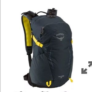 Osprey Hikelite 18 Hiking Backpack - Shiitake Grey